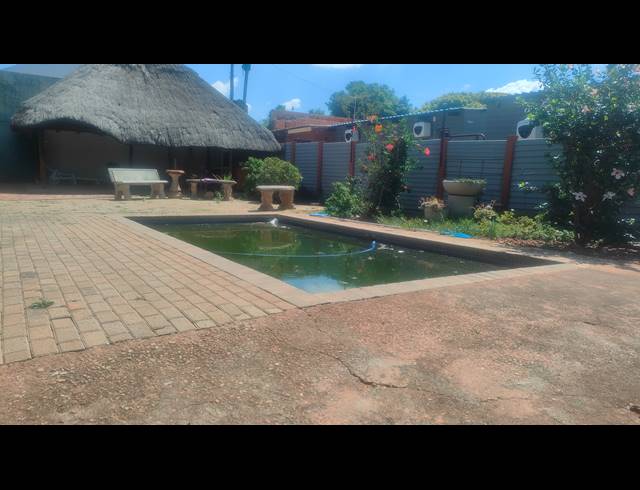 4 BEDROOM HOUSE FOR SALE IN WEST PARK